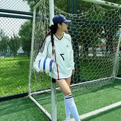 程鹏怡